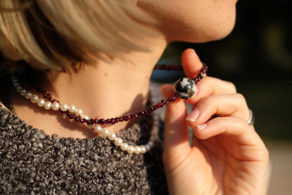 Granat und Zebra Jaspis